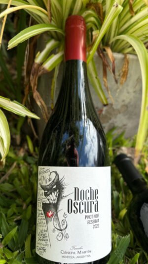 Noche Oscura Pinot Noir
