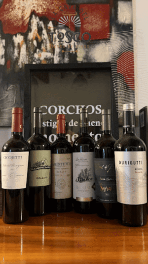 LA CAJITA TOSCA de Abril | Selección de 6 Etiquetas de autor